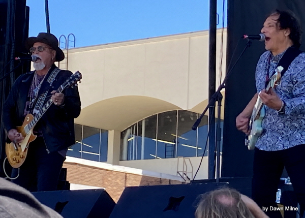 2025 Guitar show Derek St Holmes (3)